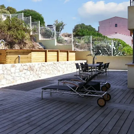 Spacious Luxury House In With Private Swimming Pool, Sea